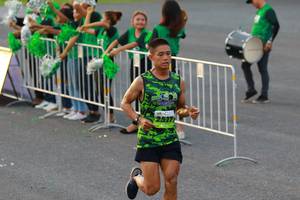 BIB: 2522
                            <button type="button" onclick="openModal(3531074)" class="btn btn-primary btn-sm float-right btn-popup" data-toggle="modal" data-target=".modal-high-quality">
                        <i class="fas fa-shopping-cart"></i> Add to Cart
                    </button>
                                            <button type="button" onclick="isThisMe(3531074, true)" class="btn btn-success btn-sm float-right btn-popup btn-isme hidden" data-toggle="tooltip" data-placement="bottom" title="นี่คือรูปของคุณใช่ไหม คลิกที่นี่เพื่อเอาเข้าอัลบั้ม">
                        <i class="fas fa-plus"></i> Add to album
                    </button>
                    <button type="button" onclick="isThisMe(3531074, false)" class="btn btn-warning btn-sm float-right btn-popup btn-isnotme hidden">
                        <i class="fas fa-ban"></i> Remove from album
                    </button>